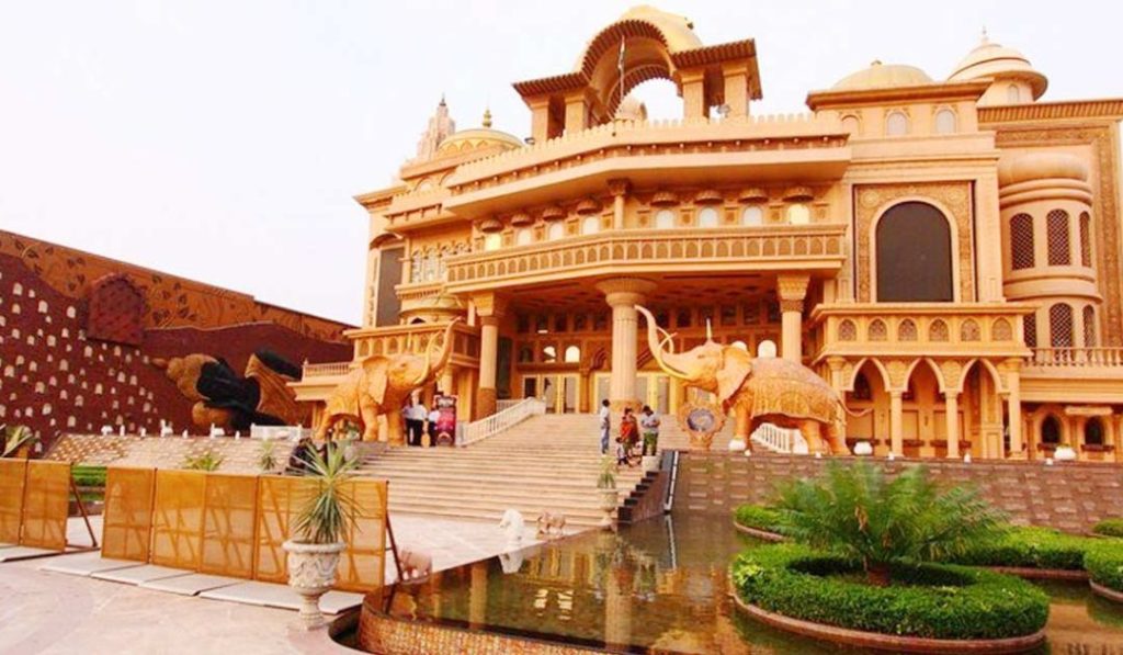 Top 10 Must-Visit Attractions Near Delhi